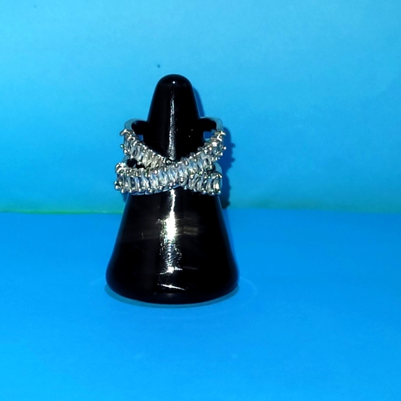 Ring - Picture 2 of 2